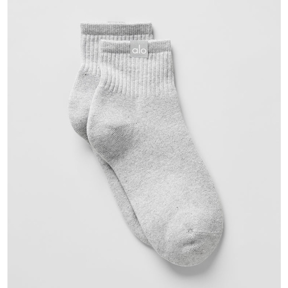 NWT Alo Quarter Crew Street Sock in Athletic Grey